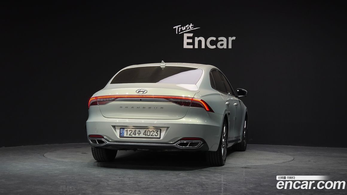 Hyundai Grandeur 2020