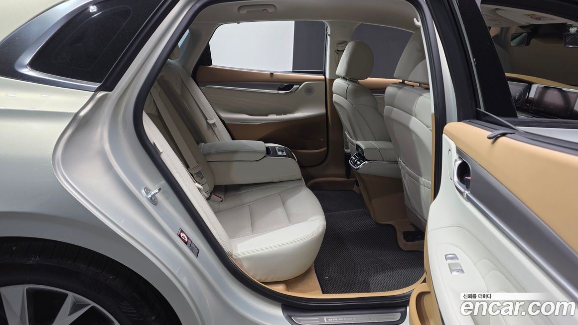 Hyundai Grandeur 2020