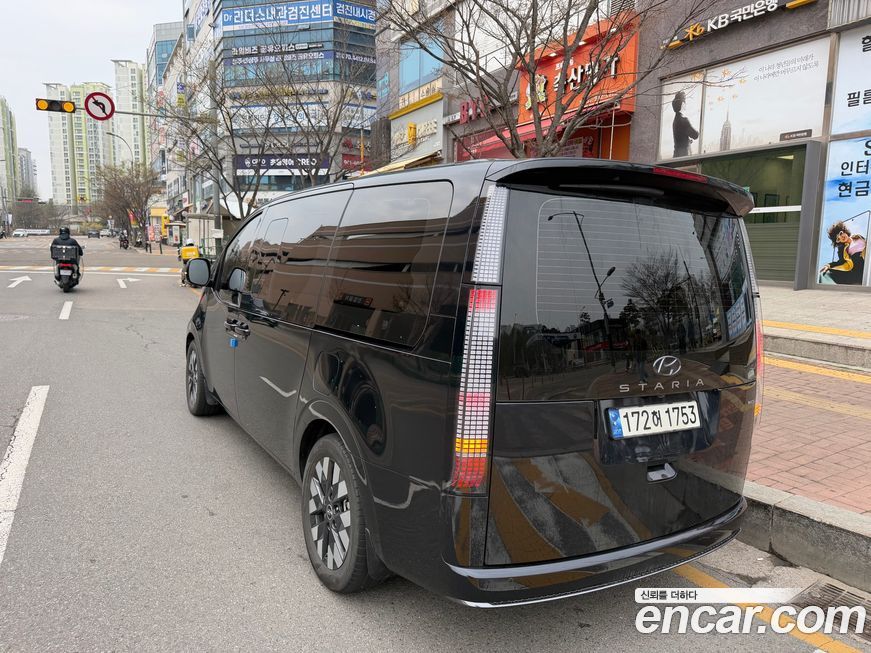 Hyundai Staria 2022