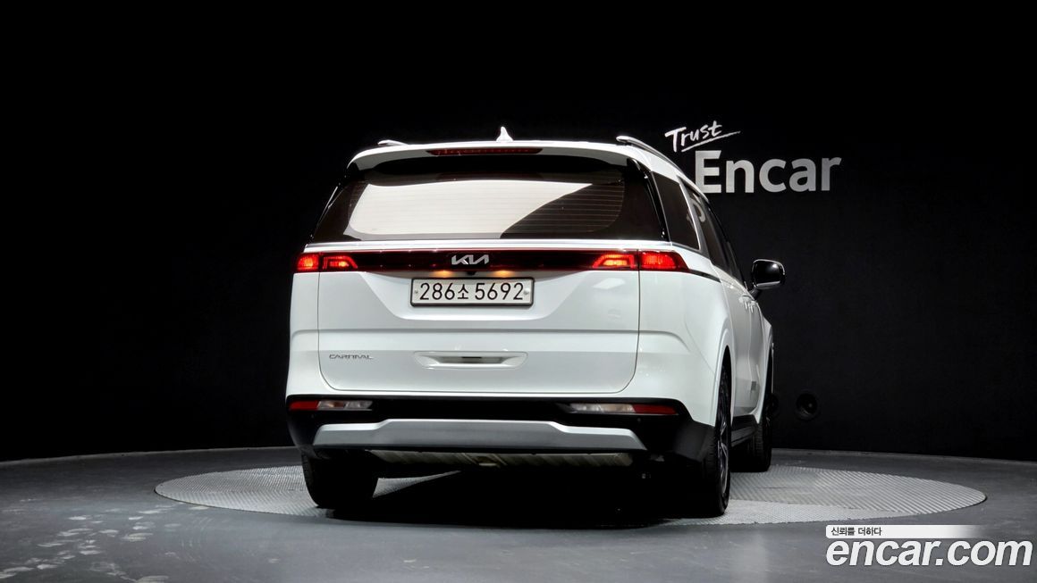 Kia Canival 2023
