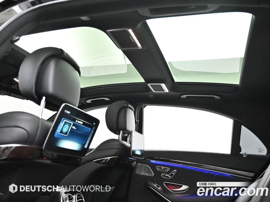 Mercedes-Benz S-Class 2020