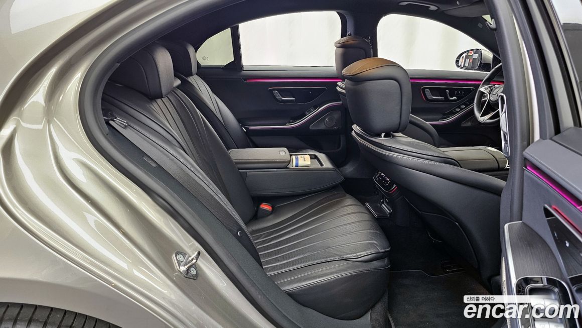 Mercedes-Benz S-Class 2021