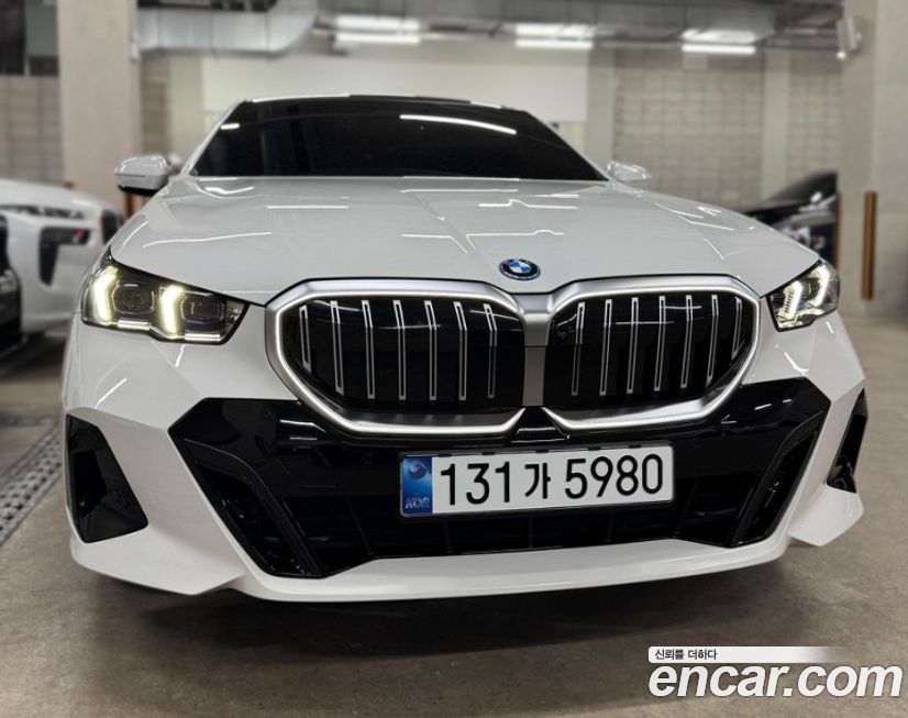 BMW 5-Series 2025