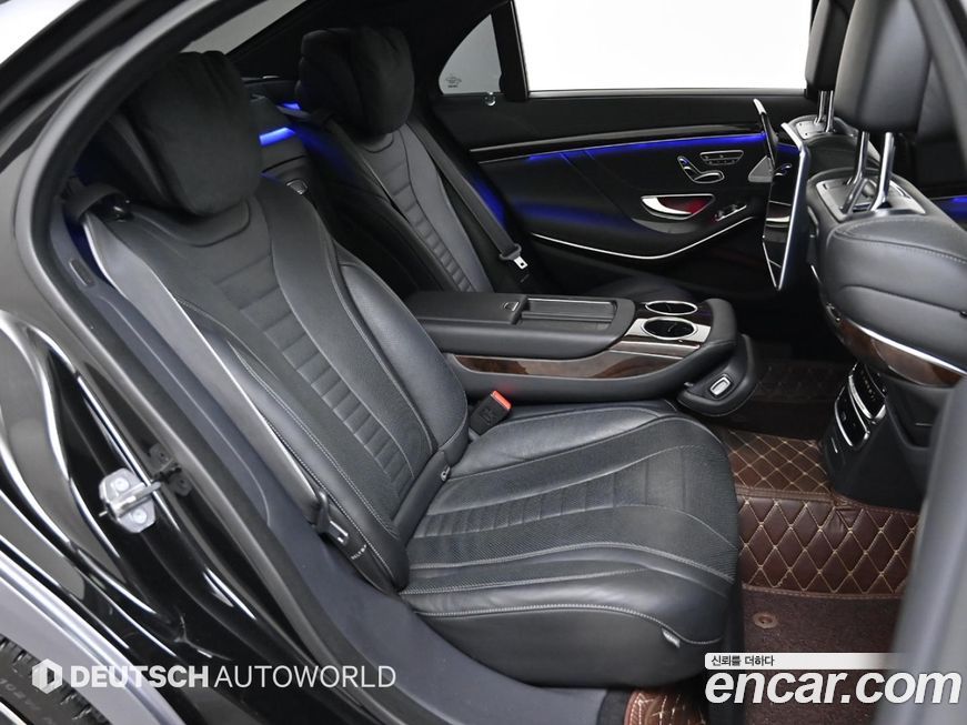 Mercedes-Benz S-Class 2020