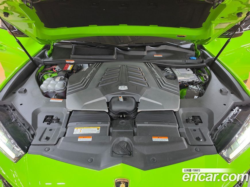 Lamborghini Urus 2021