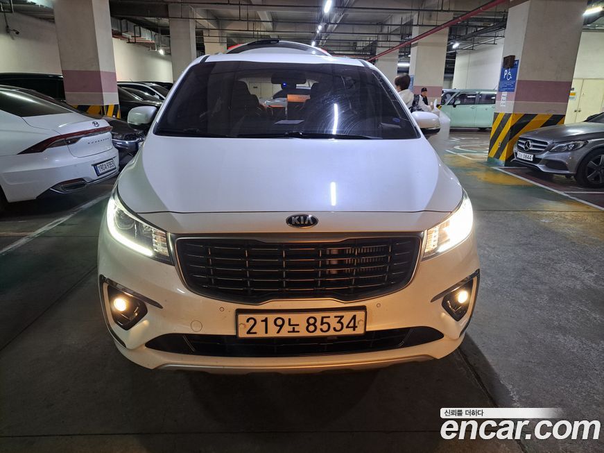 Kia Canival 2019