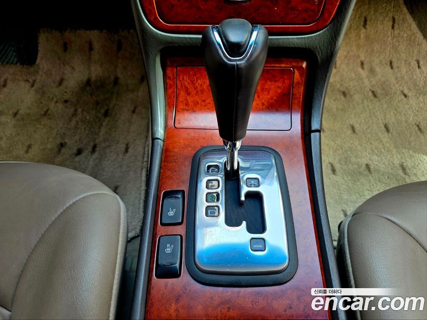 Hyundai Grandeur 2000