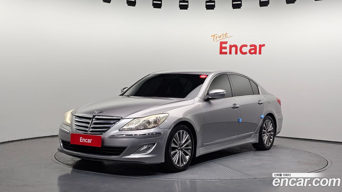 Hyundai Genesis 2013