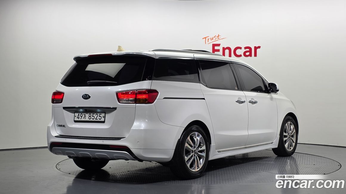 Kia Canival 2015
