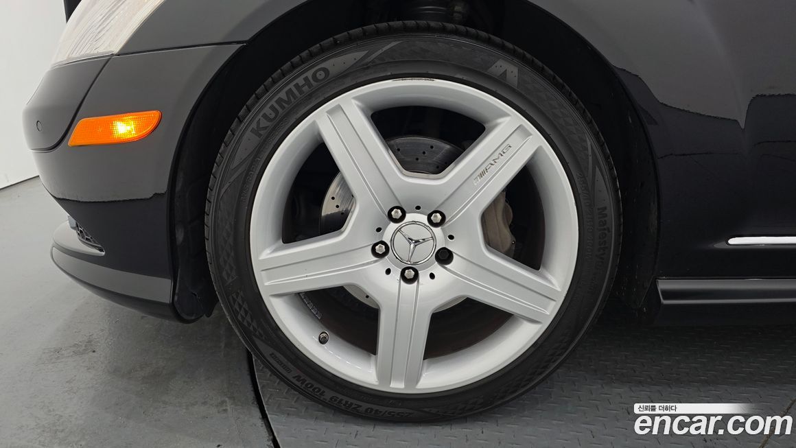 Mercedes-Benz S-Class 2008