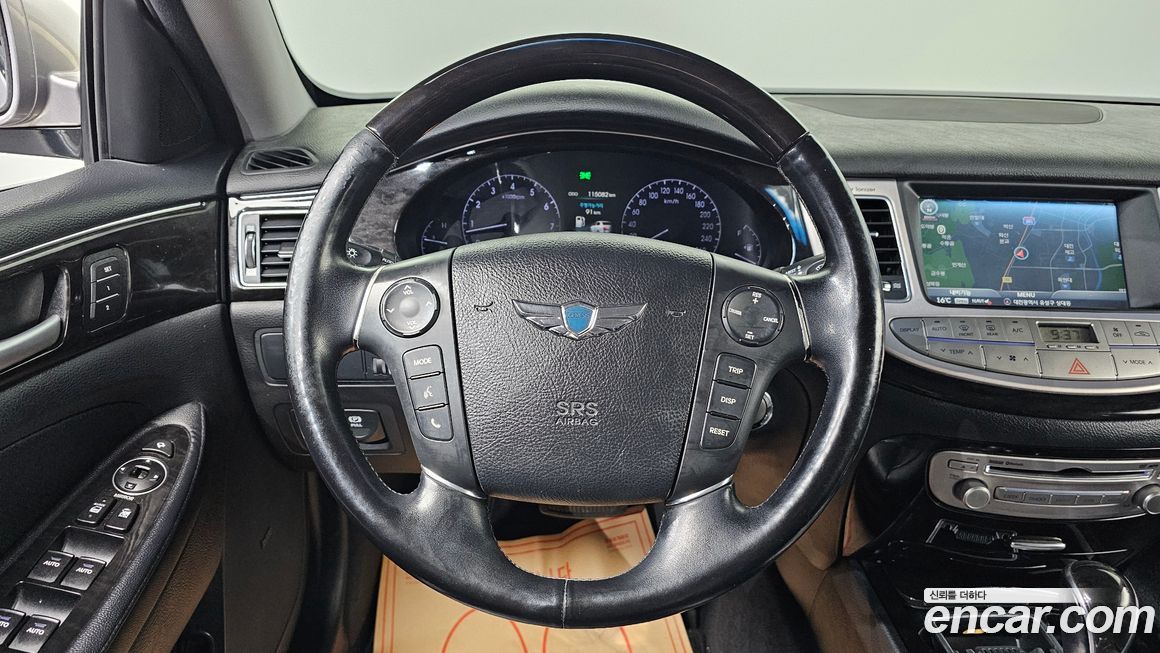 Hyundai Genesis 2013