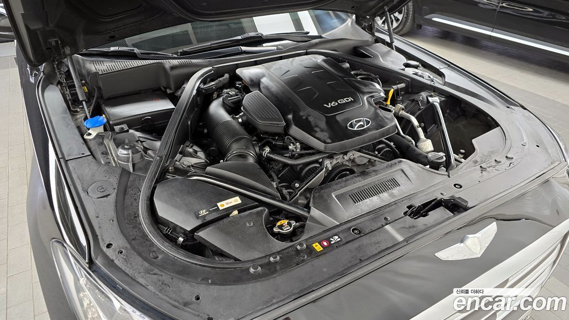 Hyundai Genesis 2016