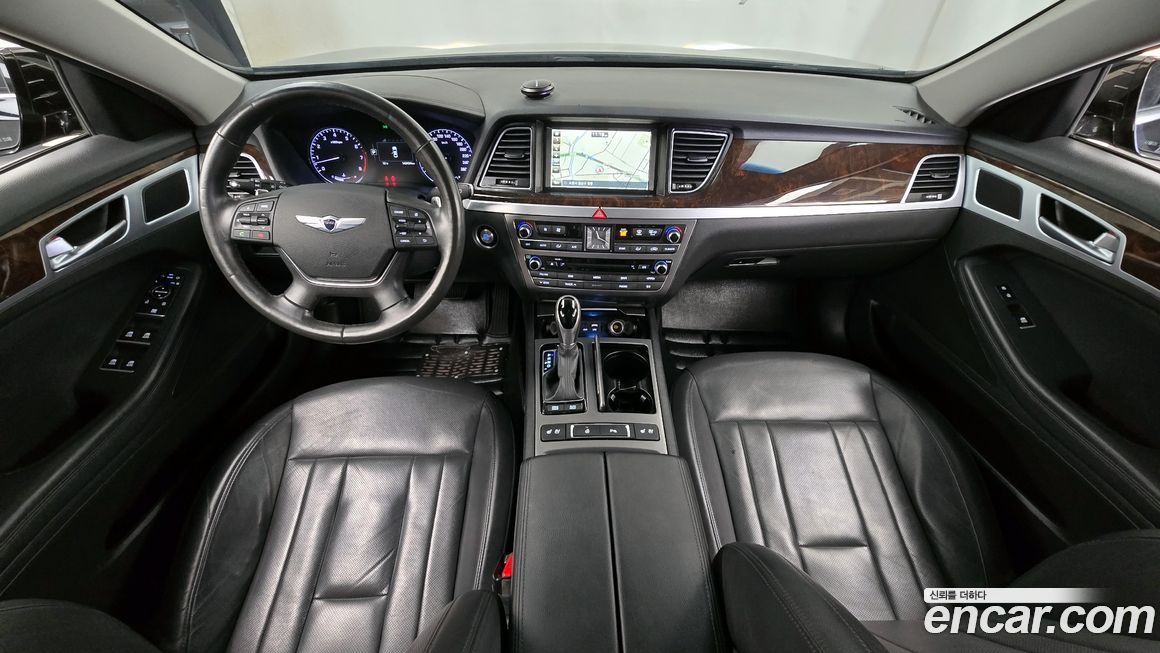 Hyundai Genesis 2016