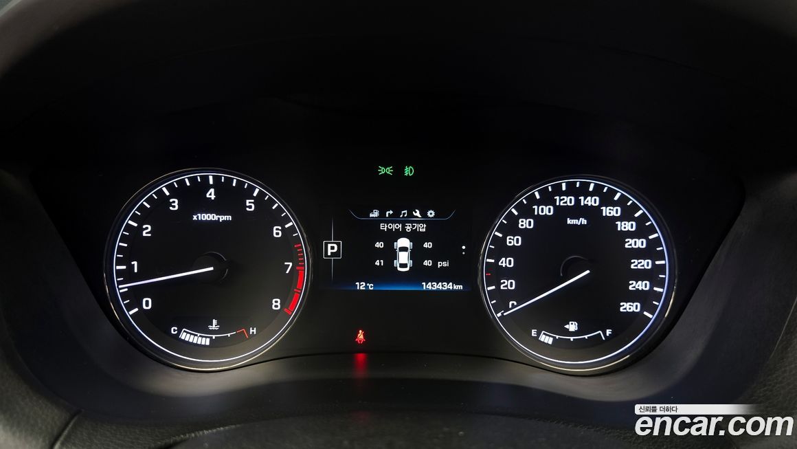 Hyundai Genesis 2016