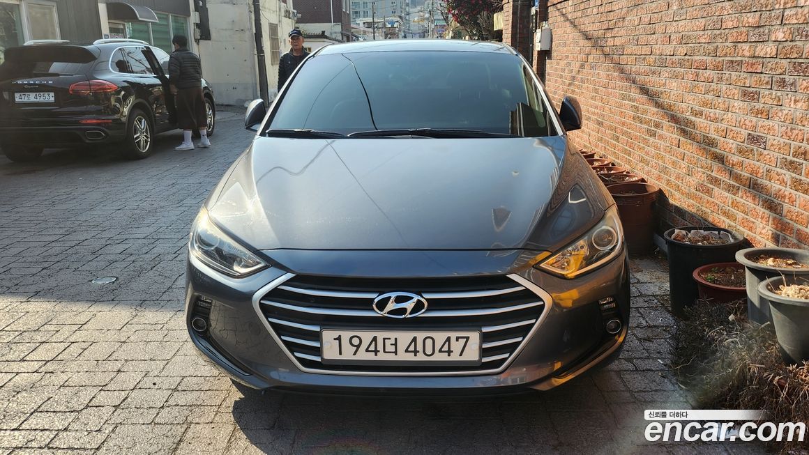 Hyundai AVANTE 2016