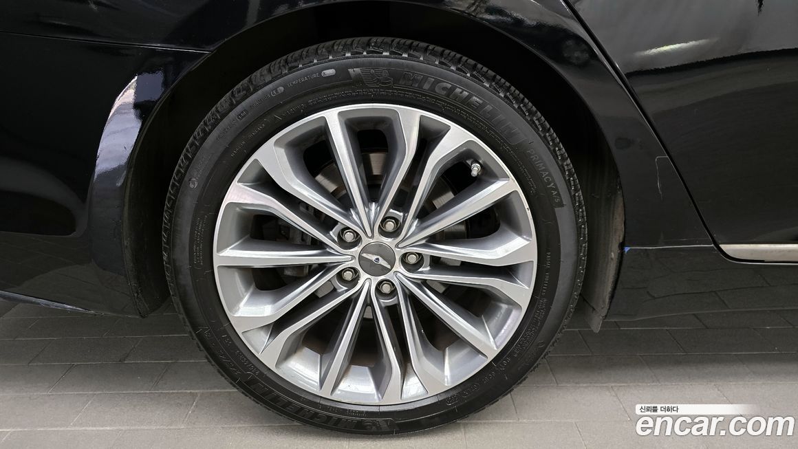 Hyundai Genesis 2016