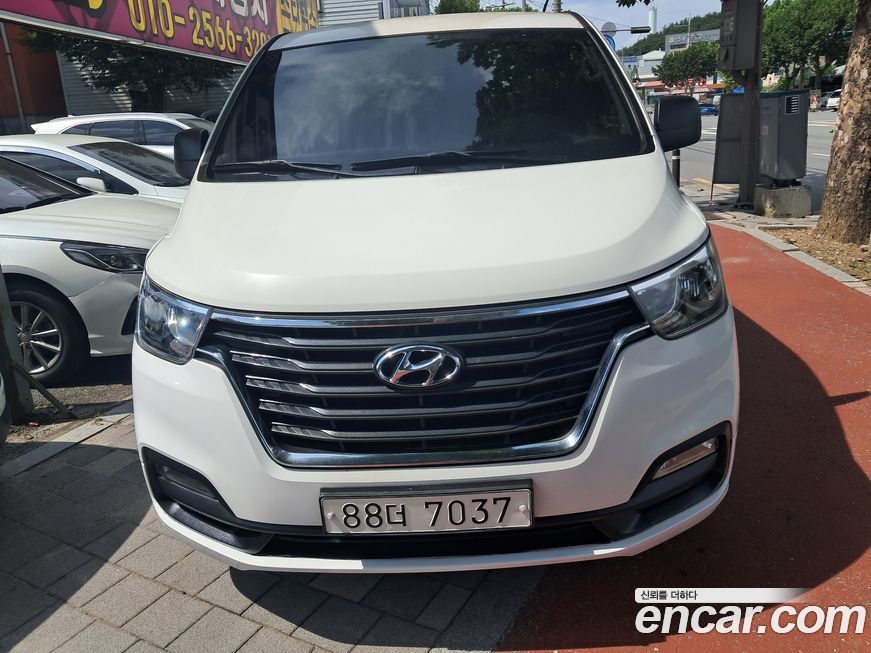 Hyundai Starex 2019