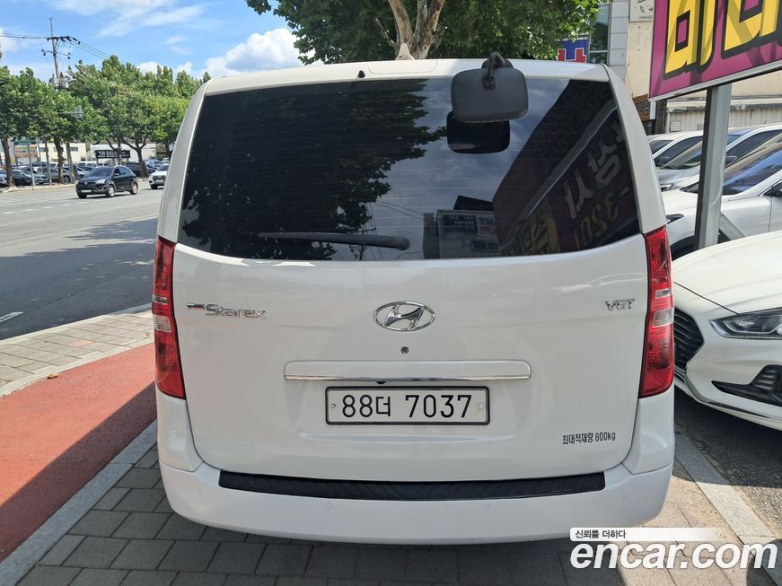 Hyundai Starex 2019