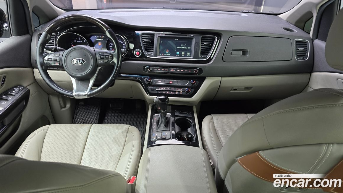 Kia Canival 2016