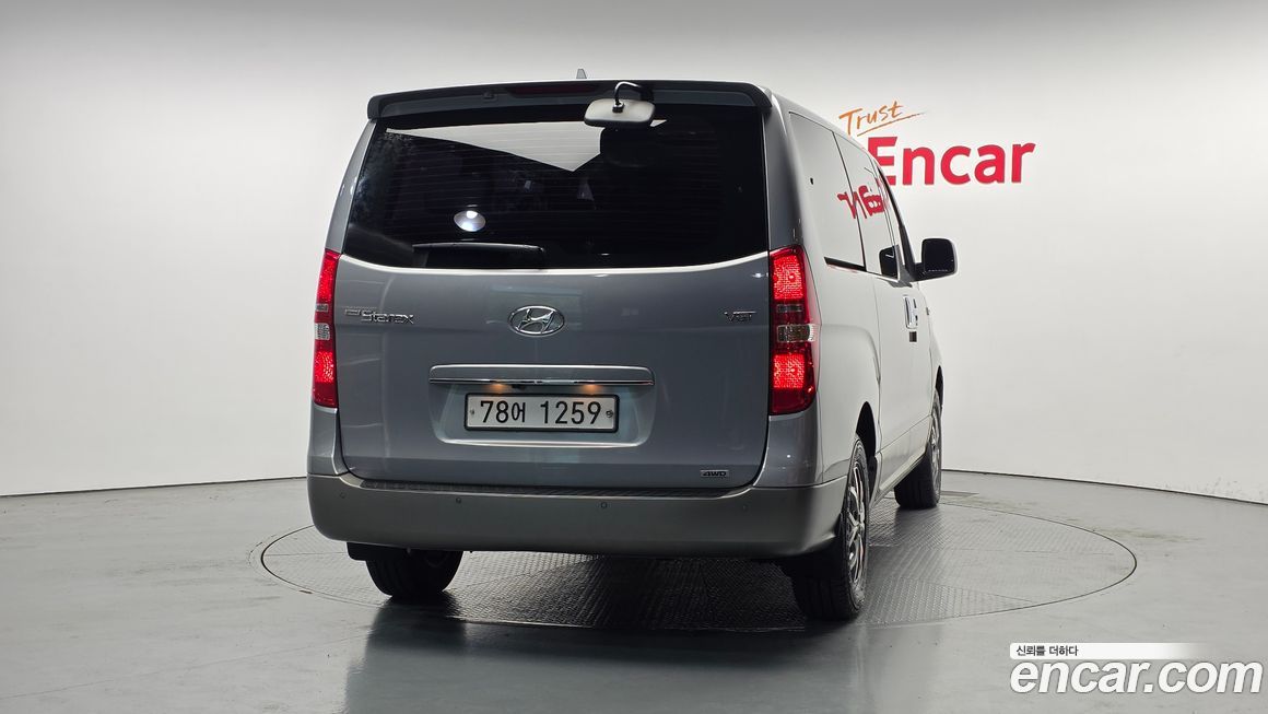 Hyundai Starex 2017