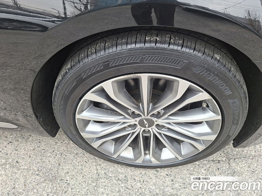 Hyundai Genesis 2015