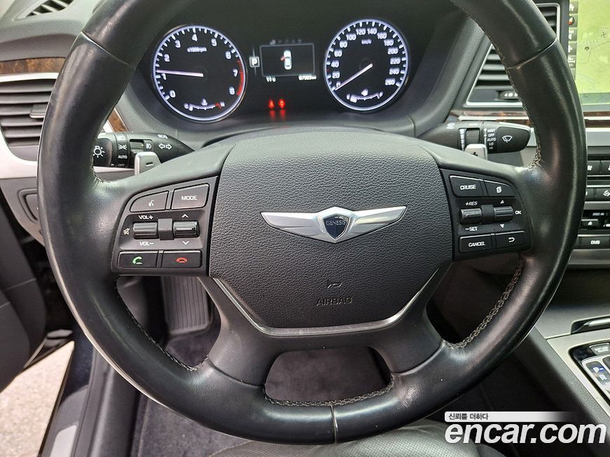 Hyundai Genesis 2015