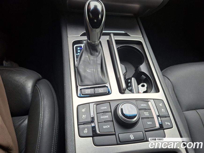 Hyundai Genesis 2015