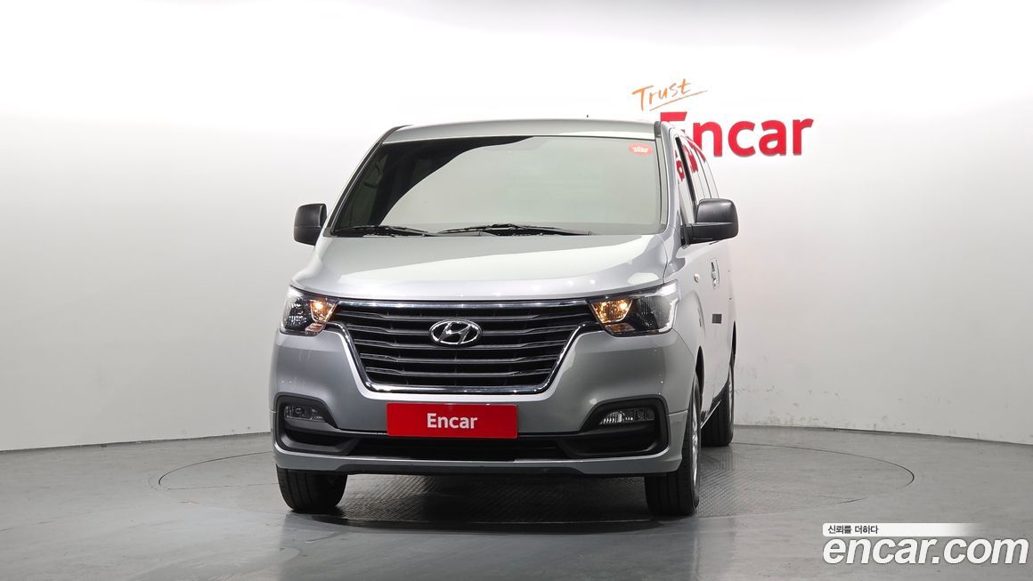 Hyundai Starex 2021