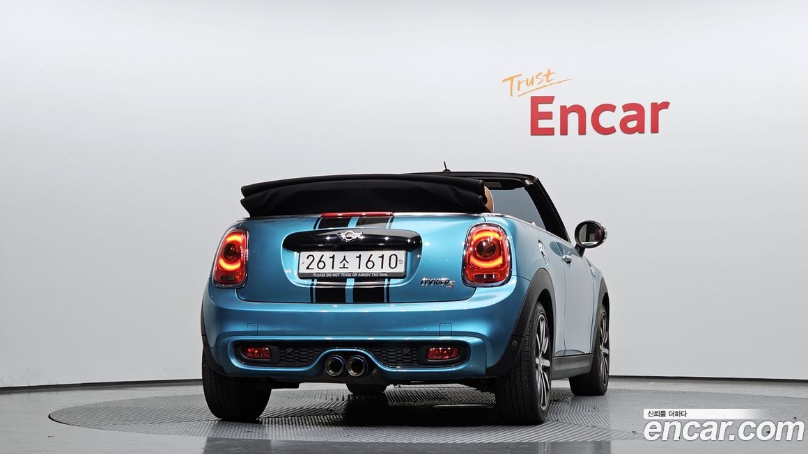 Mini Cooper Convertible 2018