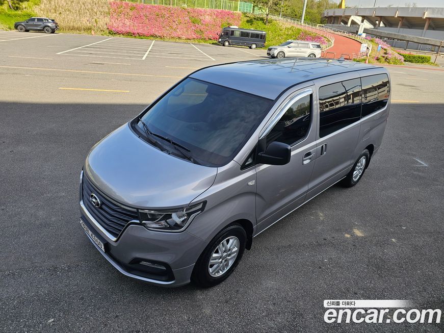 Hyundai Starex 2021