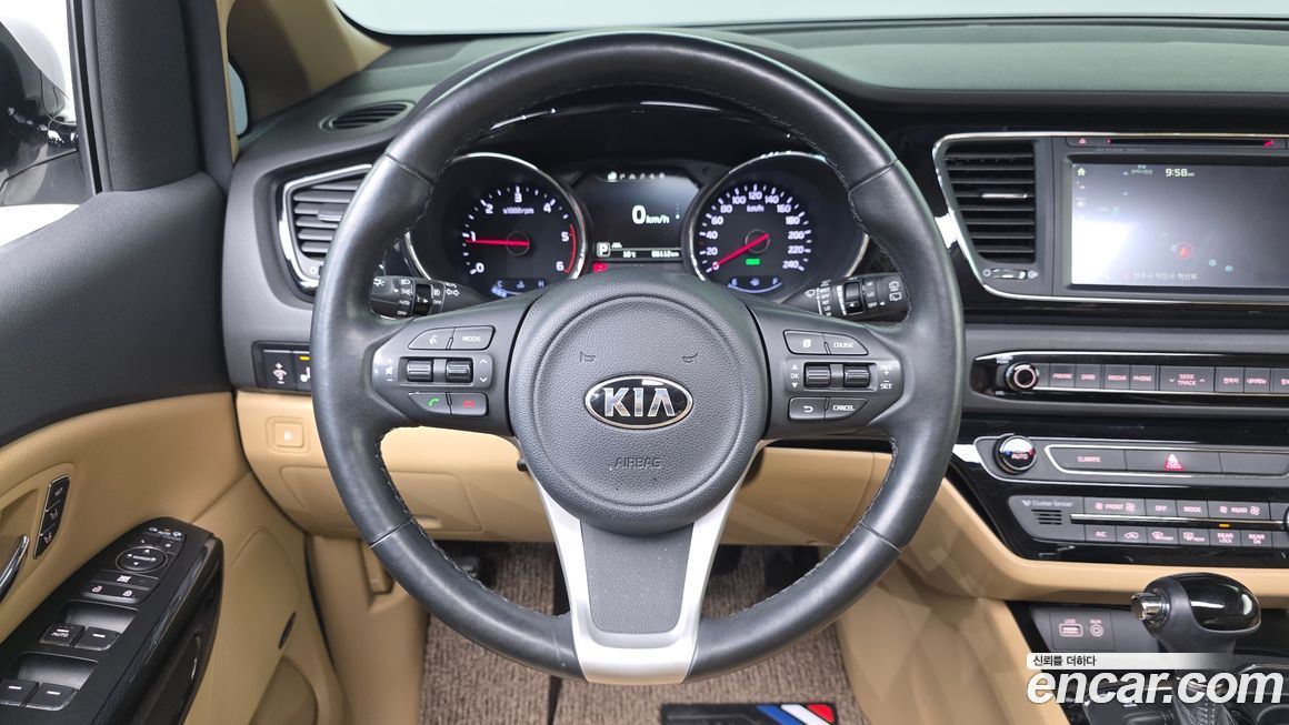 Kia Canival 2016
