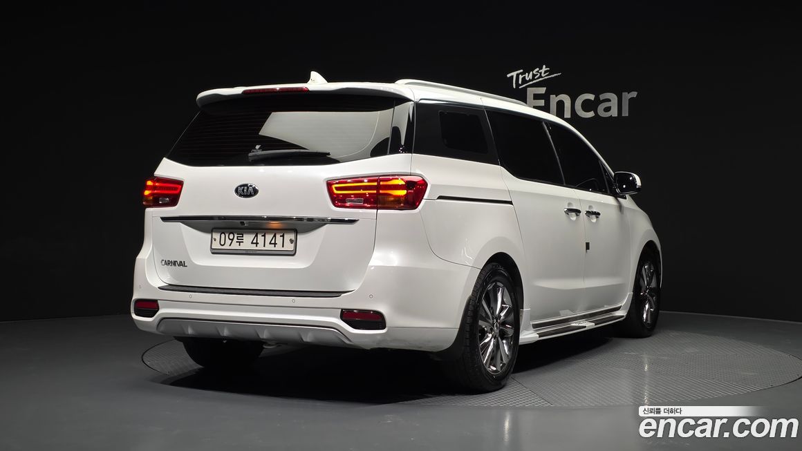 Kia Canival 2019