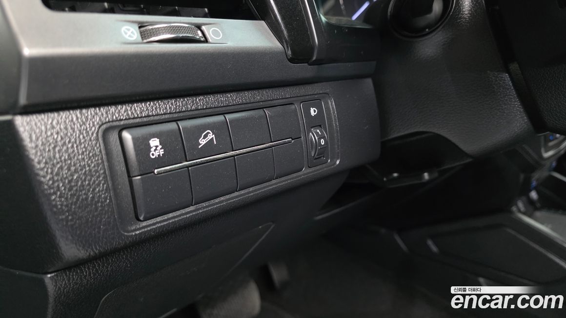 KG_Mobility_Ssangyong Rexton 2021