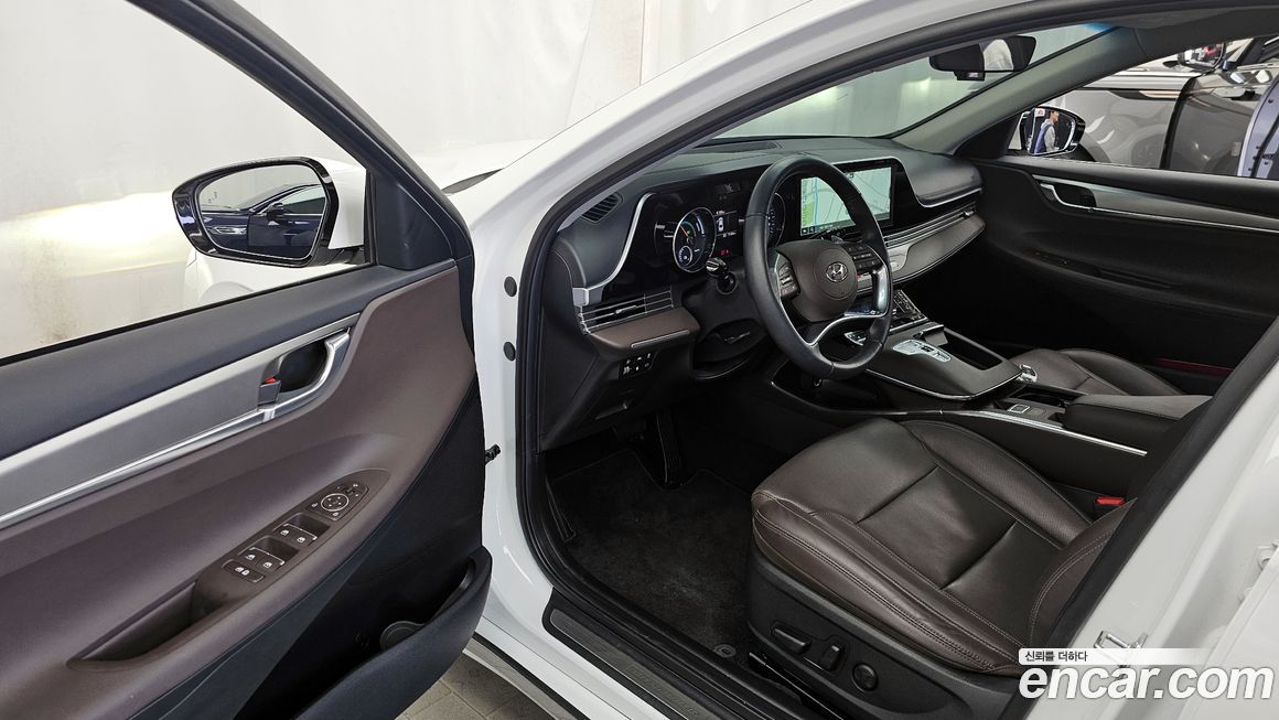 Hyundai Grandeur 2021