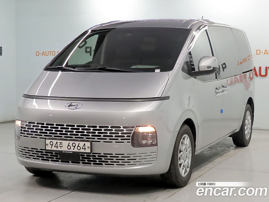 Hyundai Staria 2022