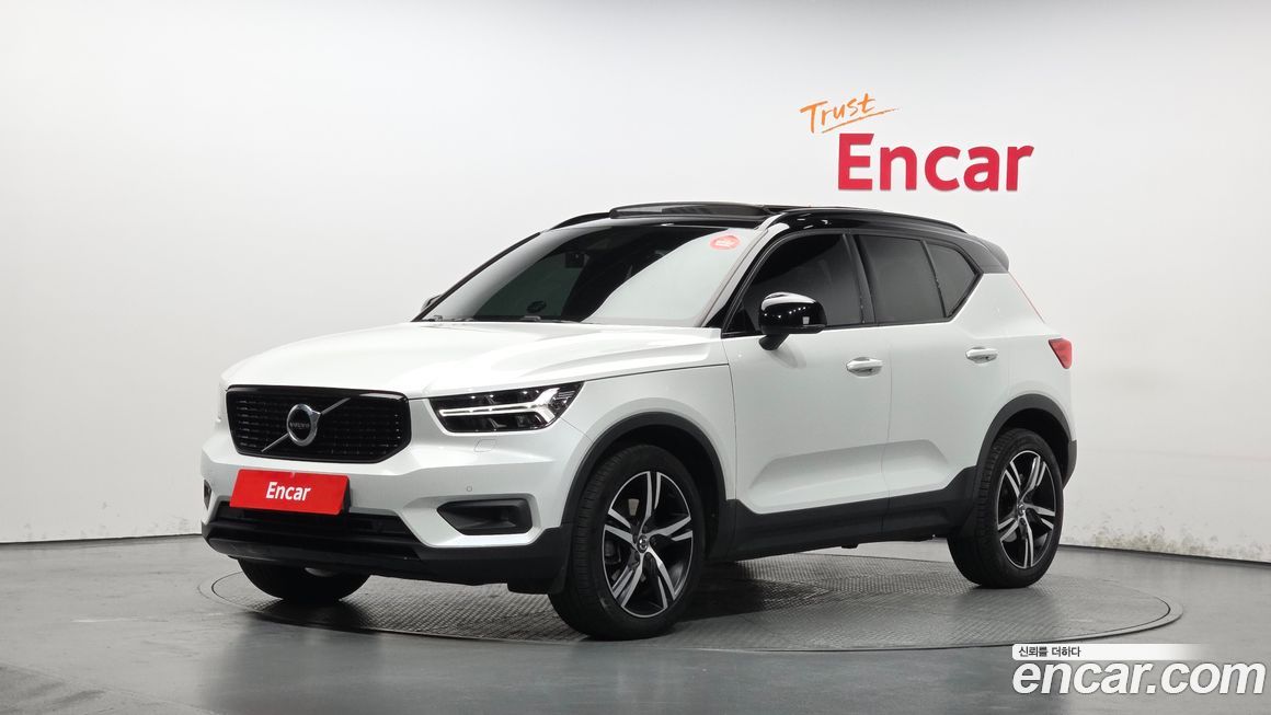 Volvo XC40 2021