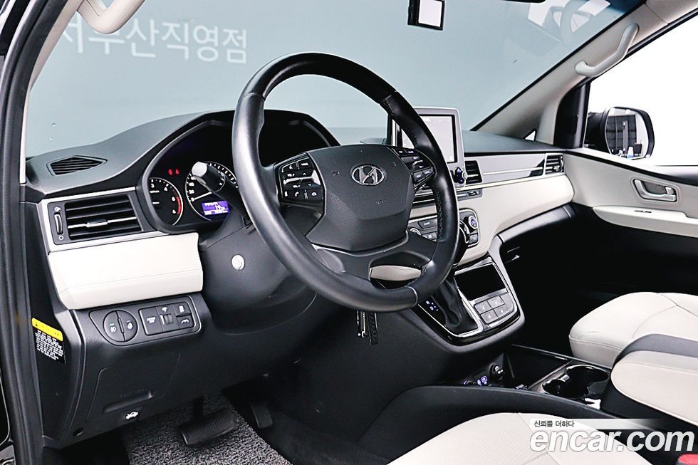 Hyundai Starex 2019