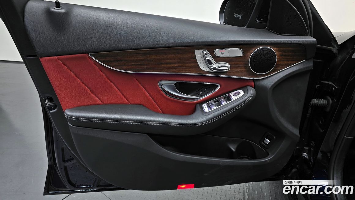 Mercedes-Benz C-Class 2019