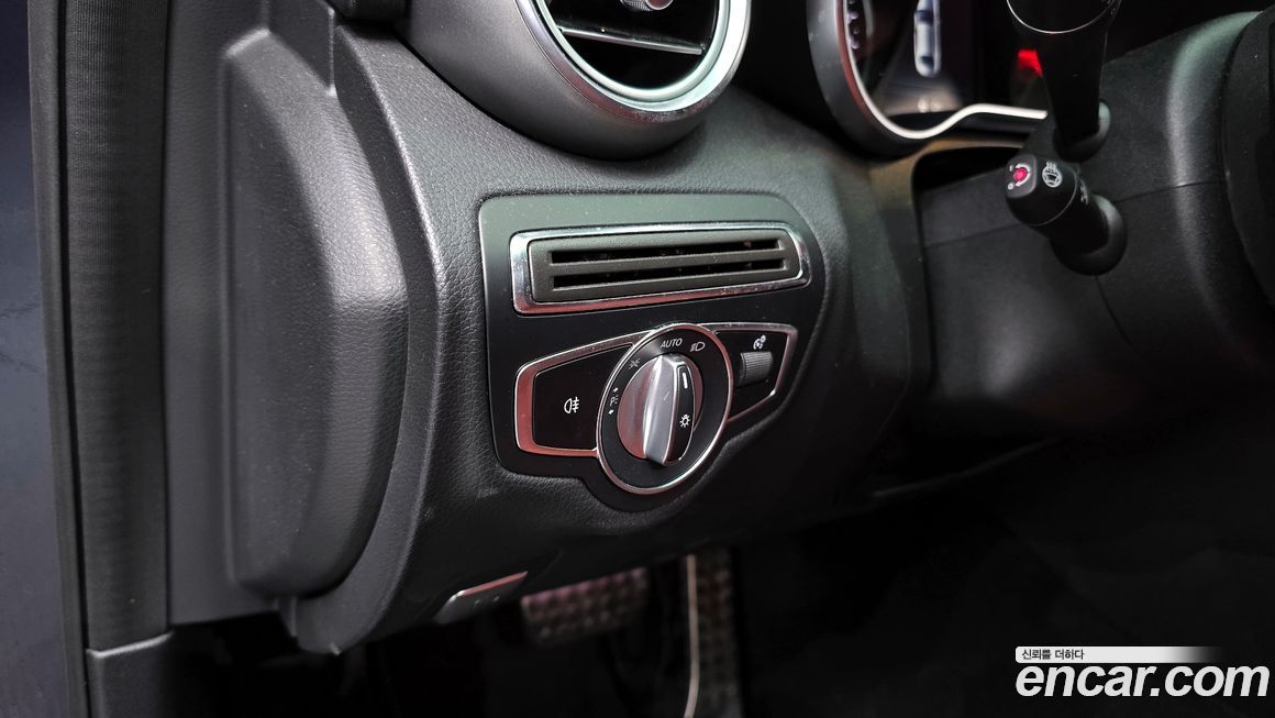 Mercedes-Benz C-Class 2019