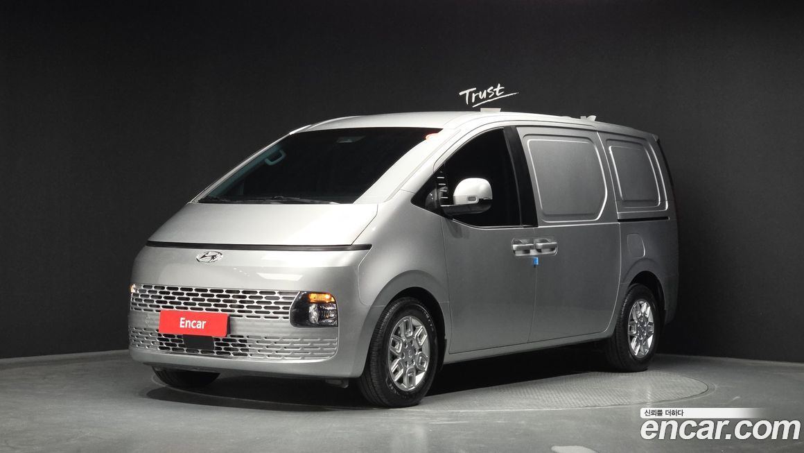 Hyundai Staria 2023