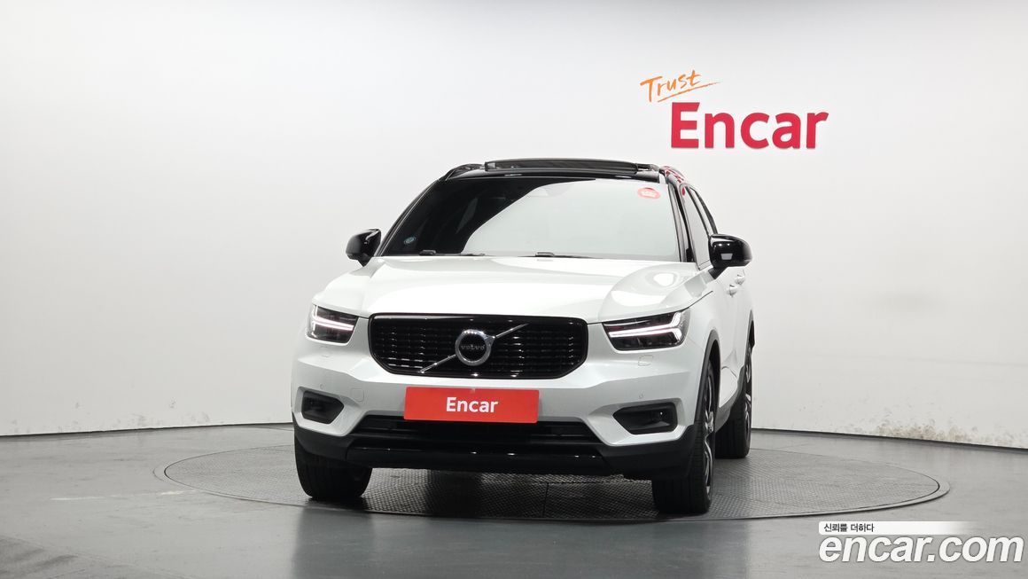 Volvo XC40 2021