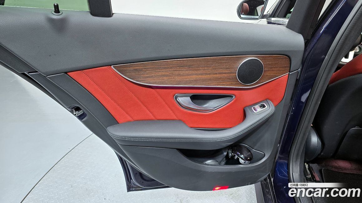 Mercedes-Benz C-Class 2019