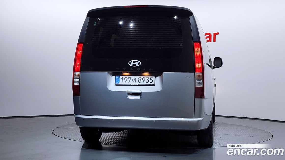 Hyundai Staria 2025