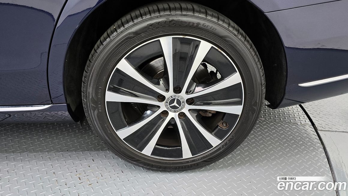 Mercedes-Benz E-Class 2020