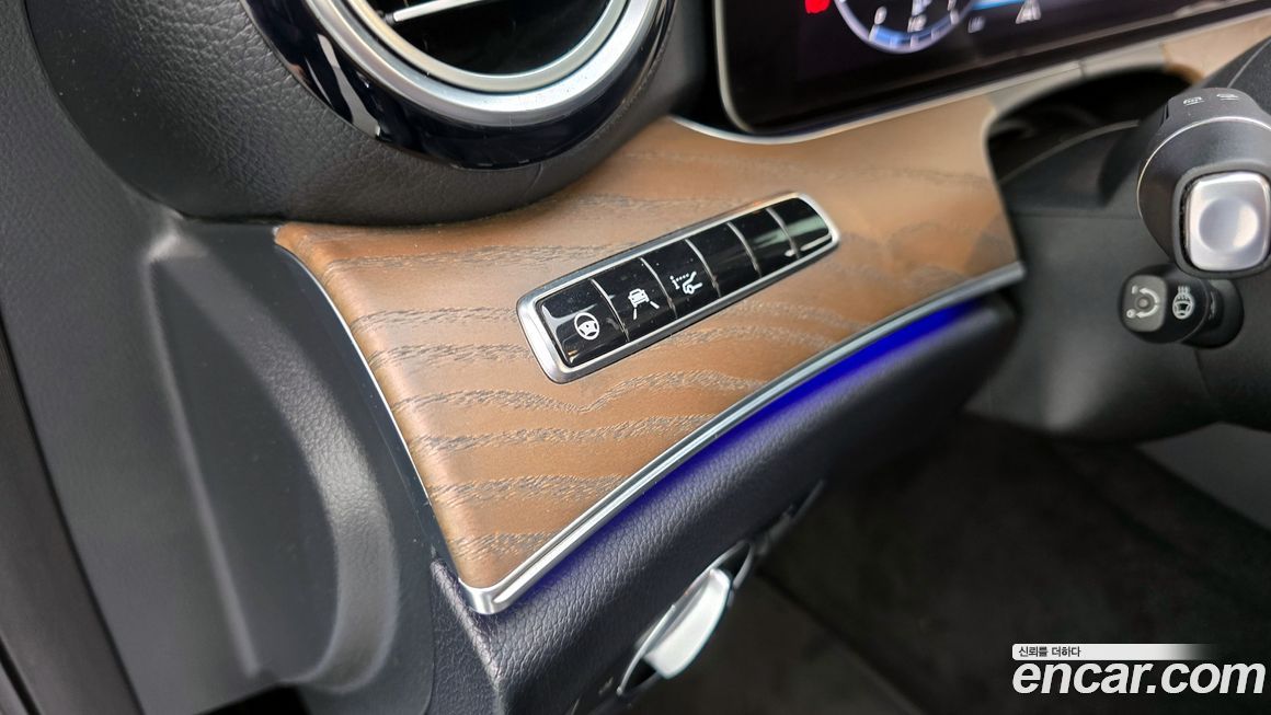 Mercedes-Benz E-Class 2020