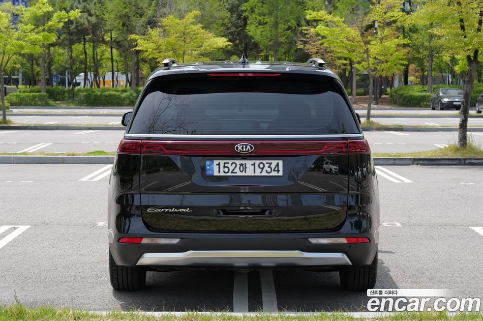 Kia Canival 2021