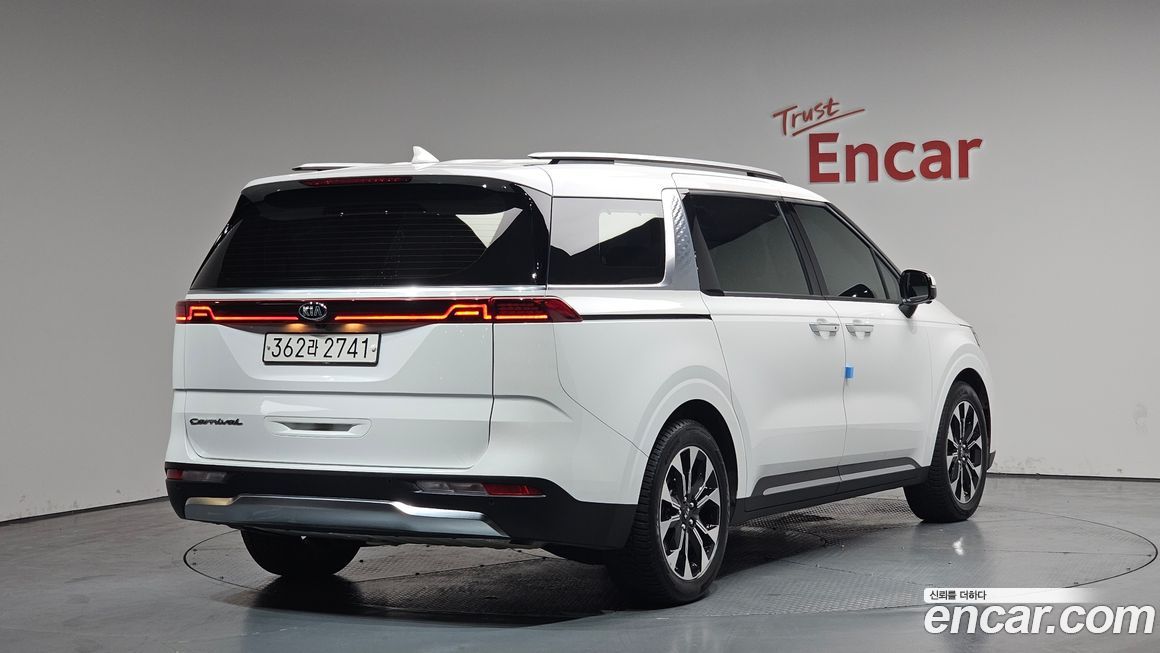 Kia Canival 2021