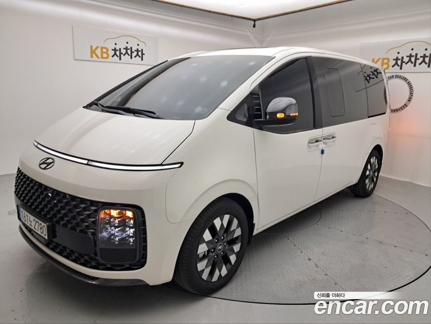 Hyundai Staria 2023