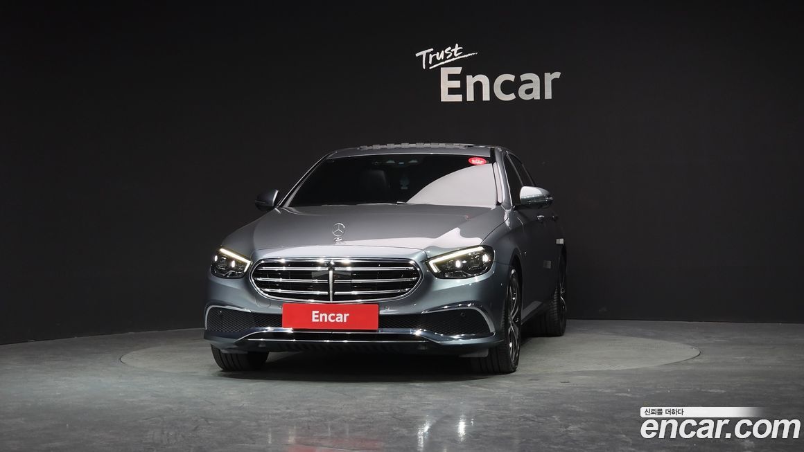 Mercedes-Benz E-Class 2021