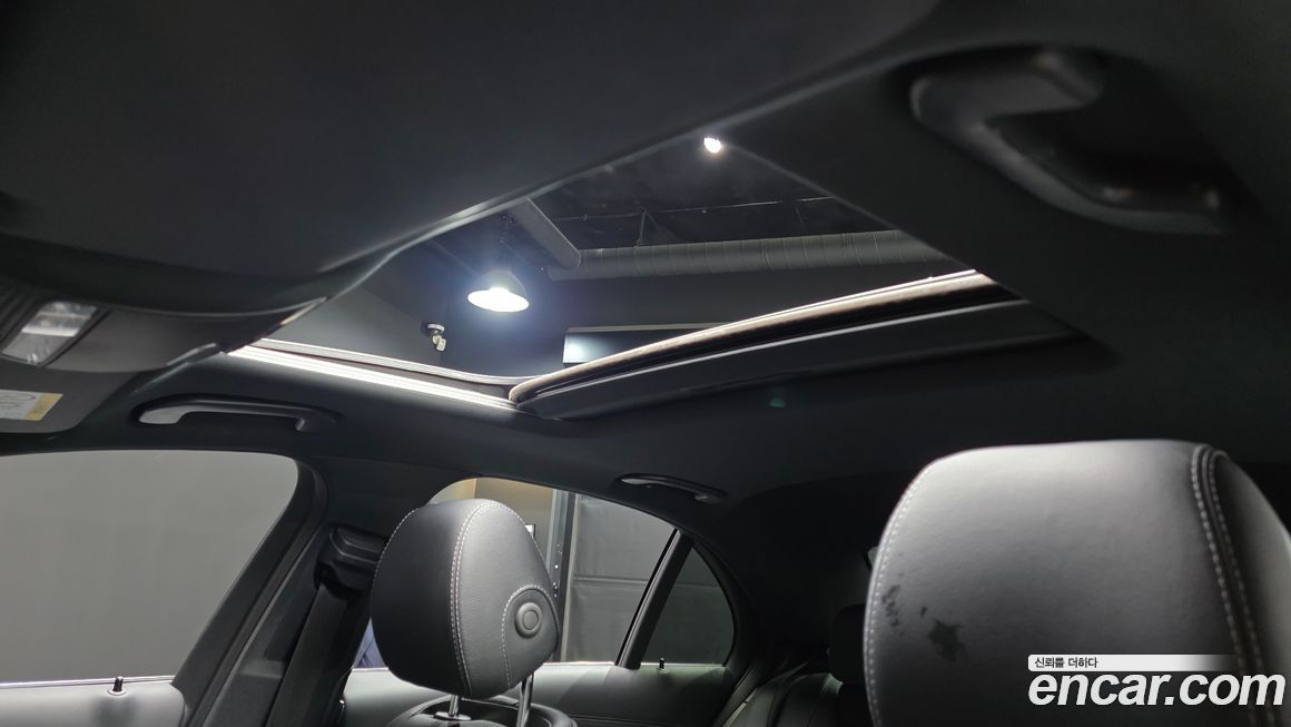 Mercedes-Benz E-Class 2021